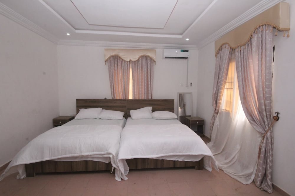 White House Service Apartment