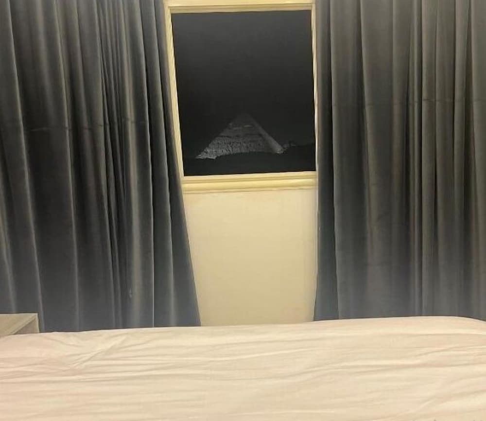 Habu Pyramids View Hotel