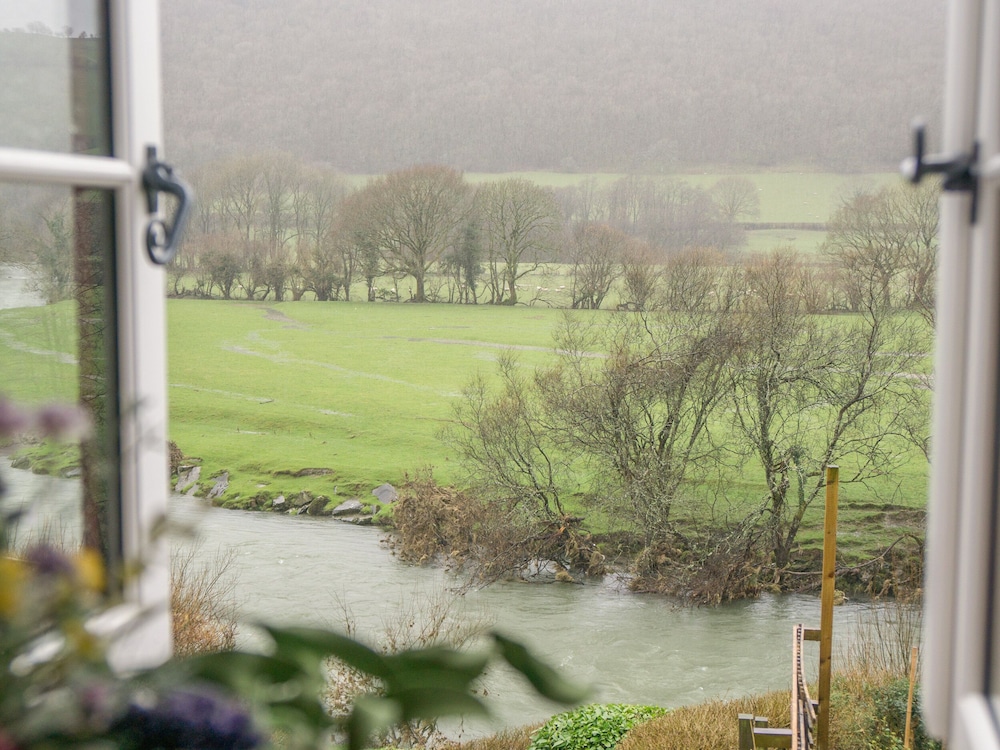 Bwthyn Dyfi