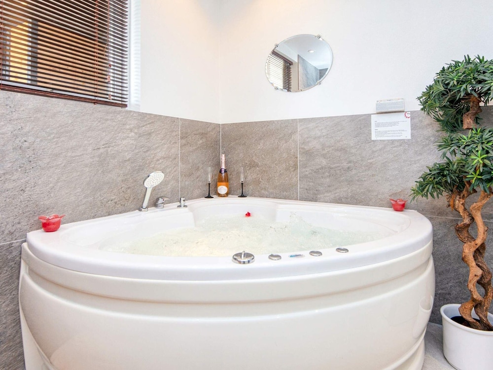 Fantastic Holiday Home with Bay View near Knebel view 3