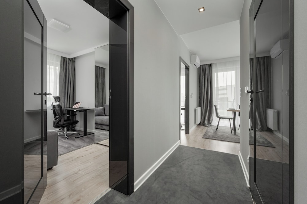 Białowieska Apartment Wrocław by Renters