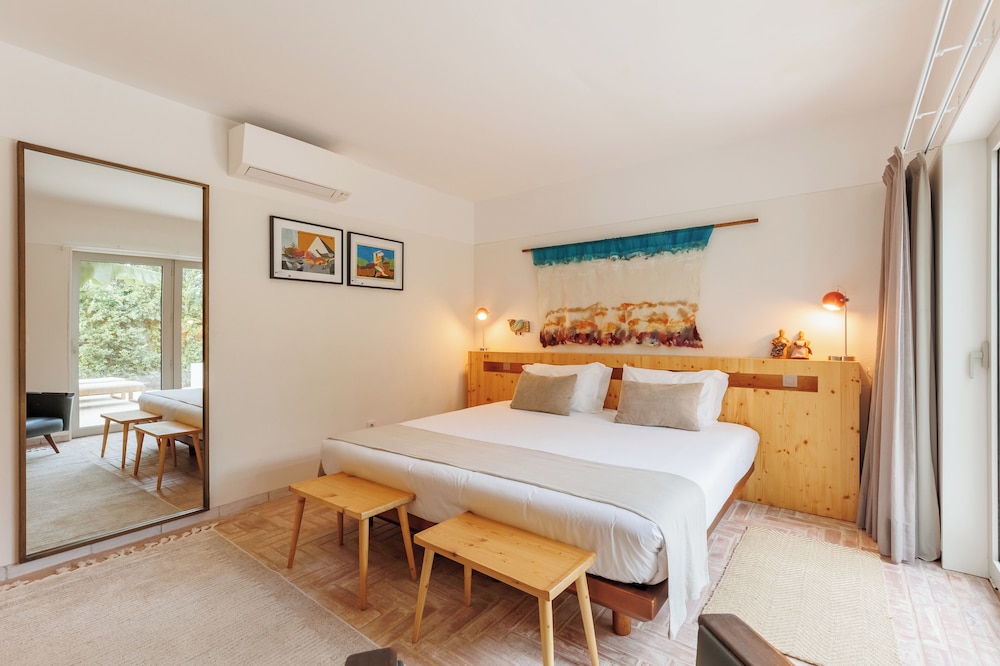 Laranjal Farm House