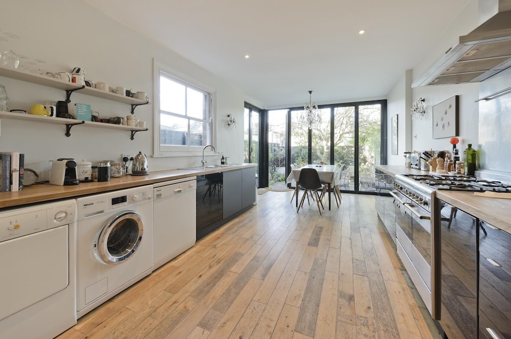 Interior Designed House With Garden in North West London by Underthedoormat