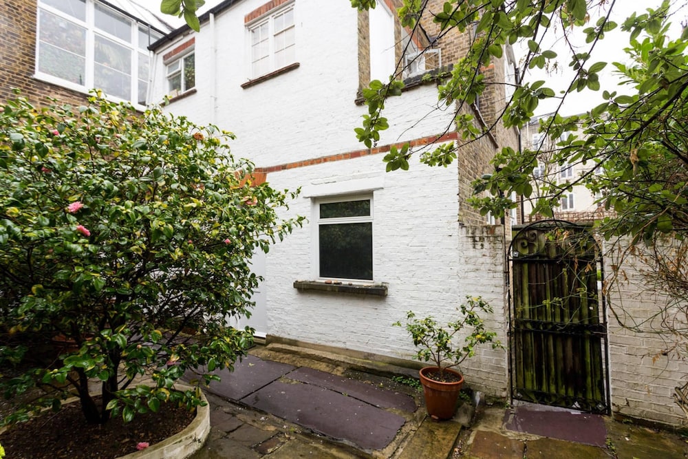 Artistic 1bed Flat