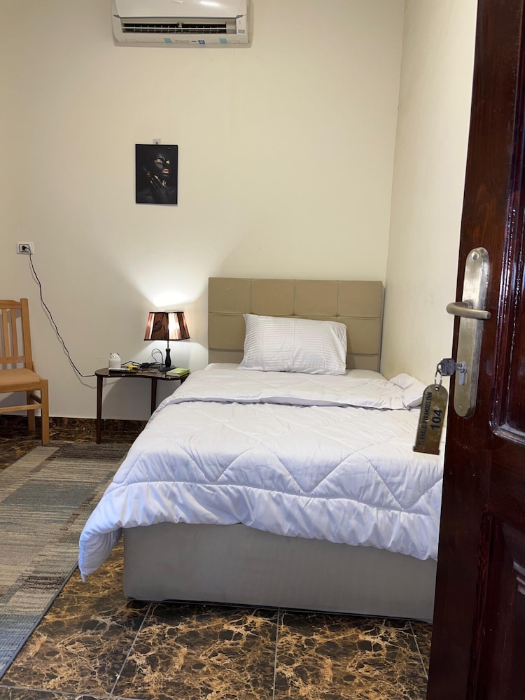 Great Pyramid View Inn