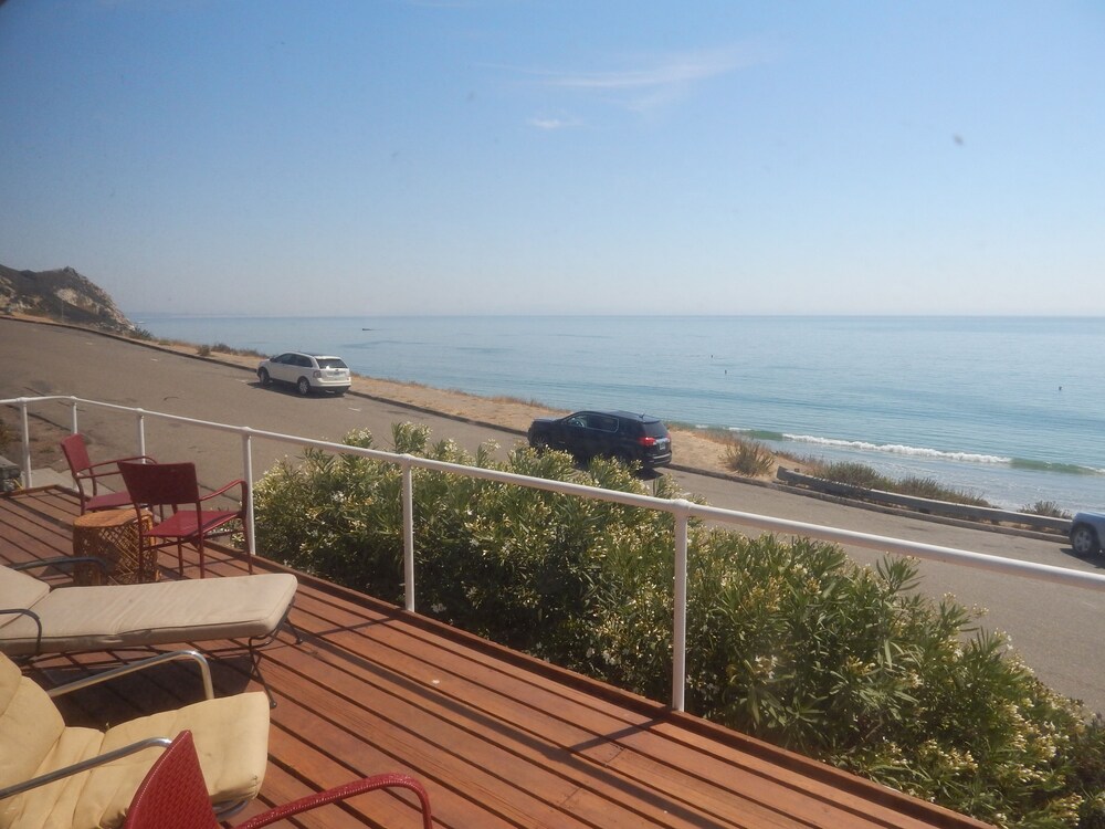 196 Front Street 1 Bedroom Home by Redawning view 4