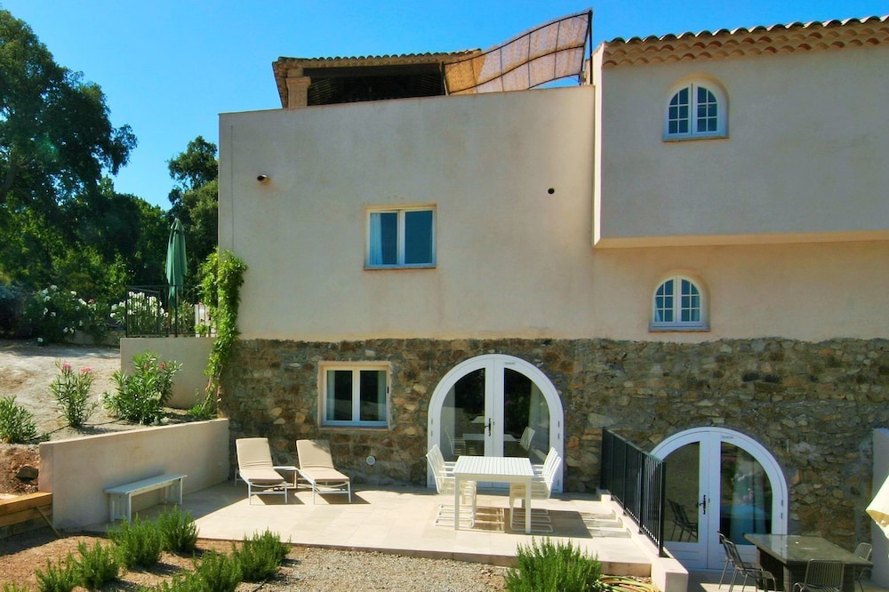 Photo 111