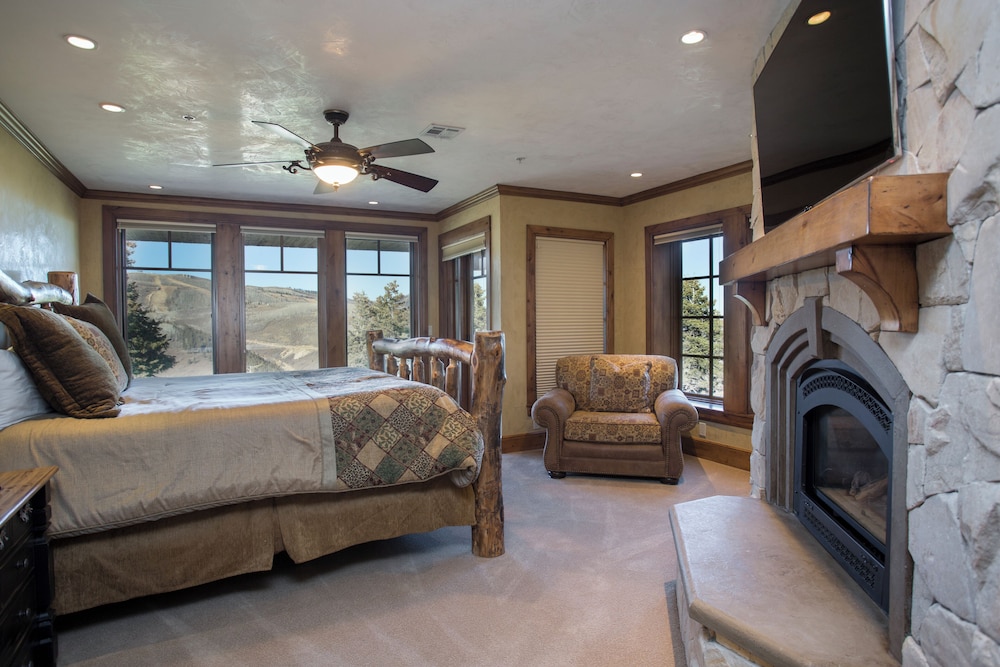 Stag Lodge at Deer Valley Resort - Four Bedroom with Spa #23 4 Condo