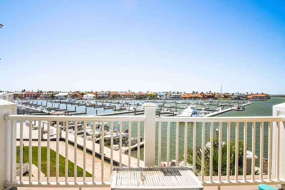 Shorely A Good Time - Water Views! Roof Top Hot Tub!