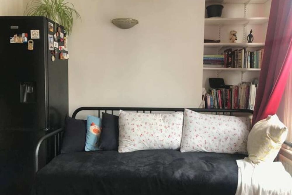 Lovely Victorian Flat for 6 in Stoke Newington