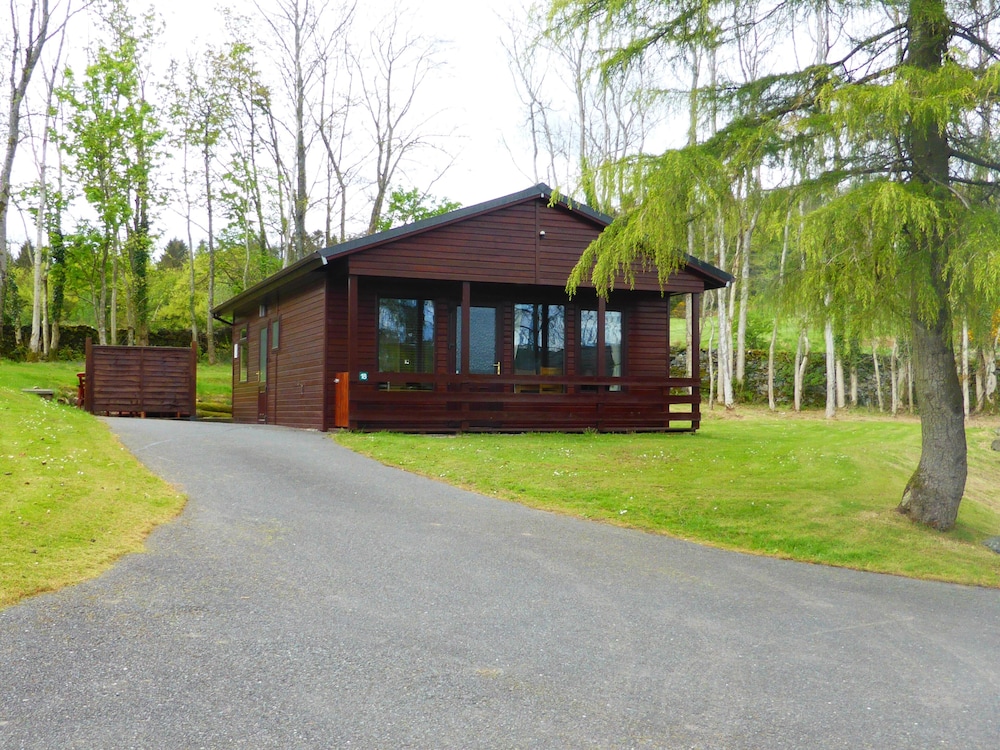 Birch 18 With Hot Tub, Newton Stewart