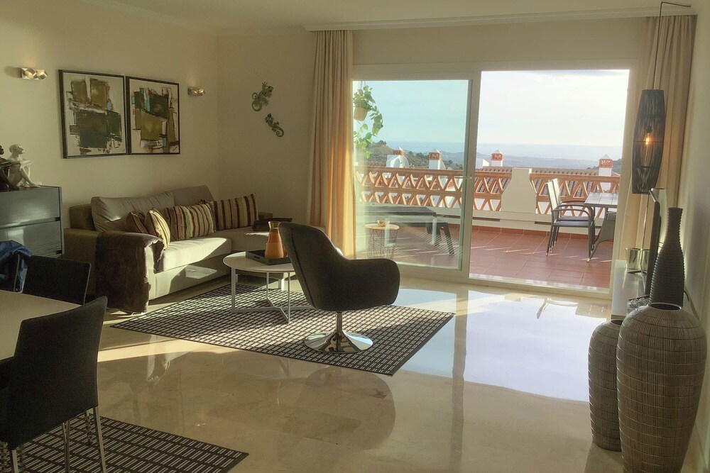 Pool Calahonda Palmeras With Sea View