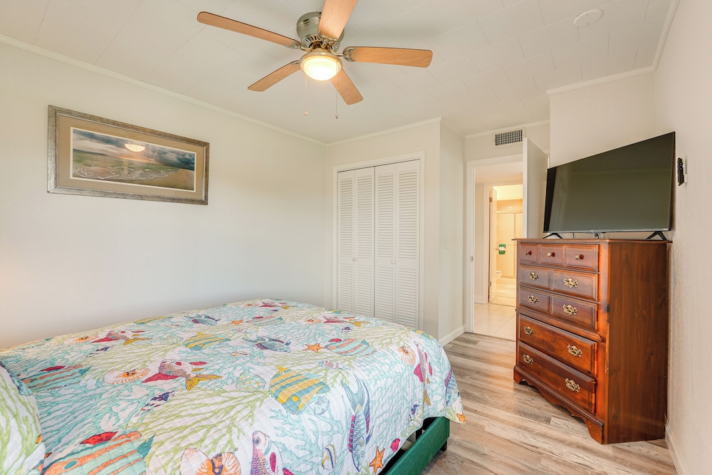 Walk to Ocean: Home in Panama City Beach! view 4