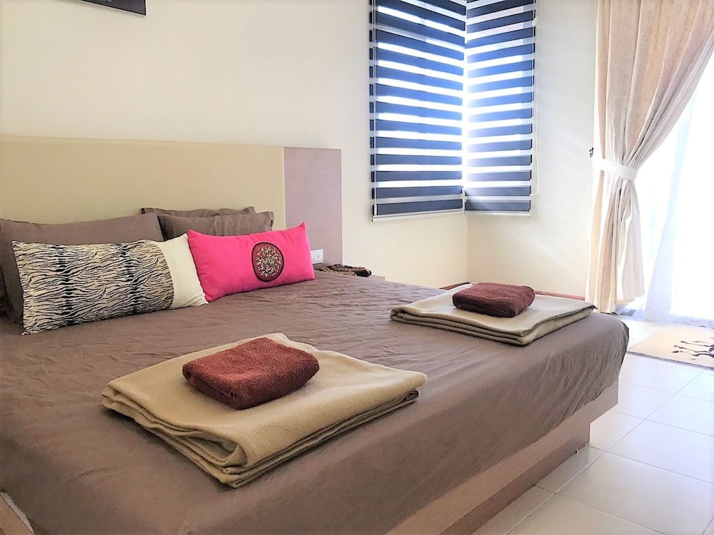 OYO 90476 Casa Azlinda Muslim Homestay I