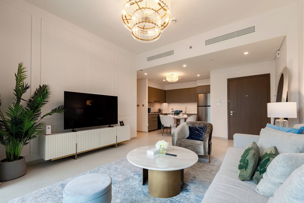 Grande Signature Residences - Downtown