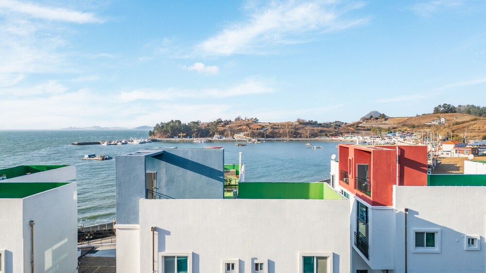 Yeosu Porrr Ocean View Pension