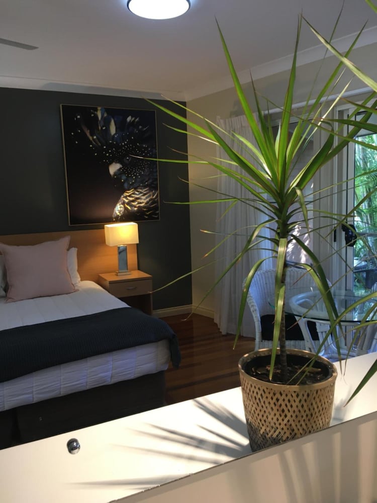 Arabella Garden Inn Motel