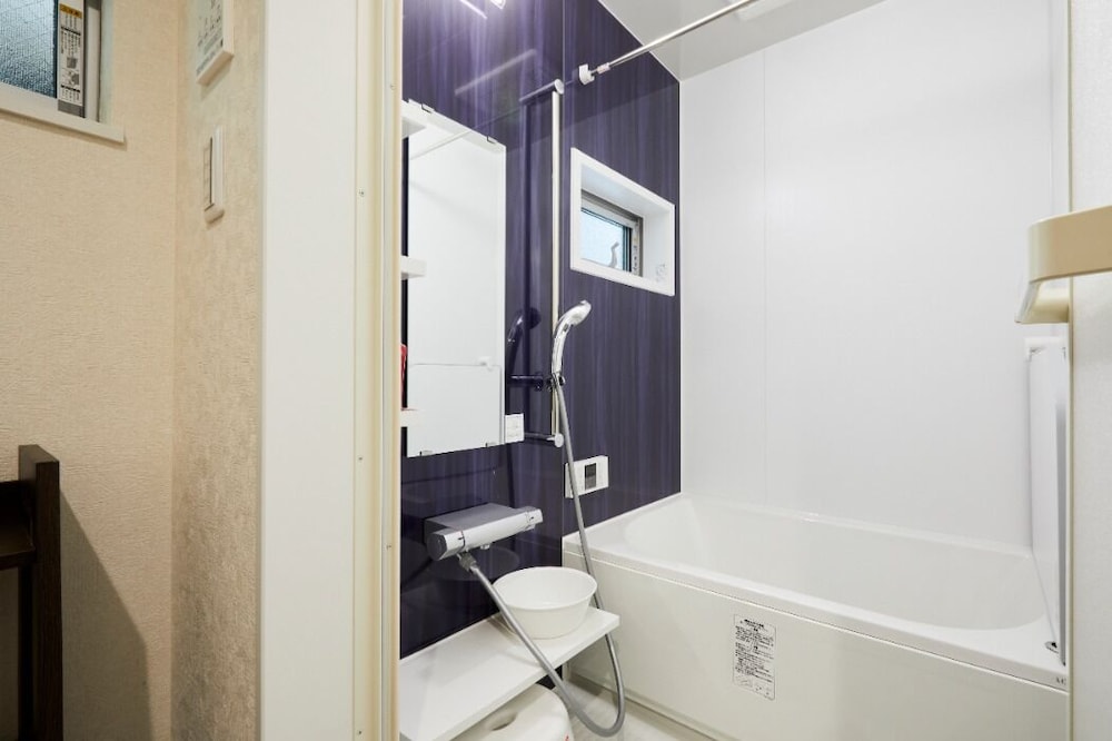 Kasai Guest House, 4min to Kasai Sta, Direct buses to Airport & Disney