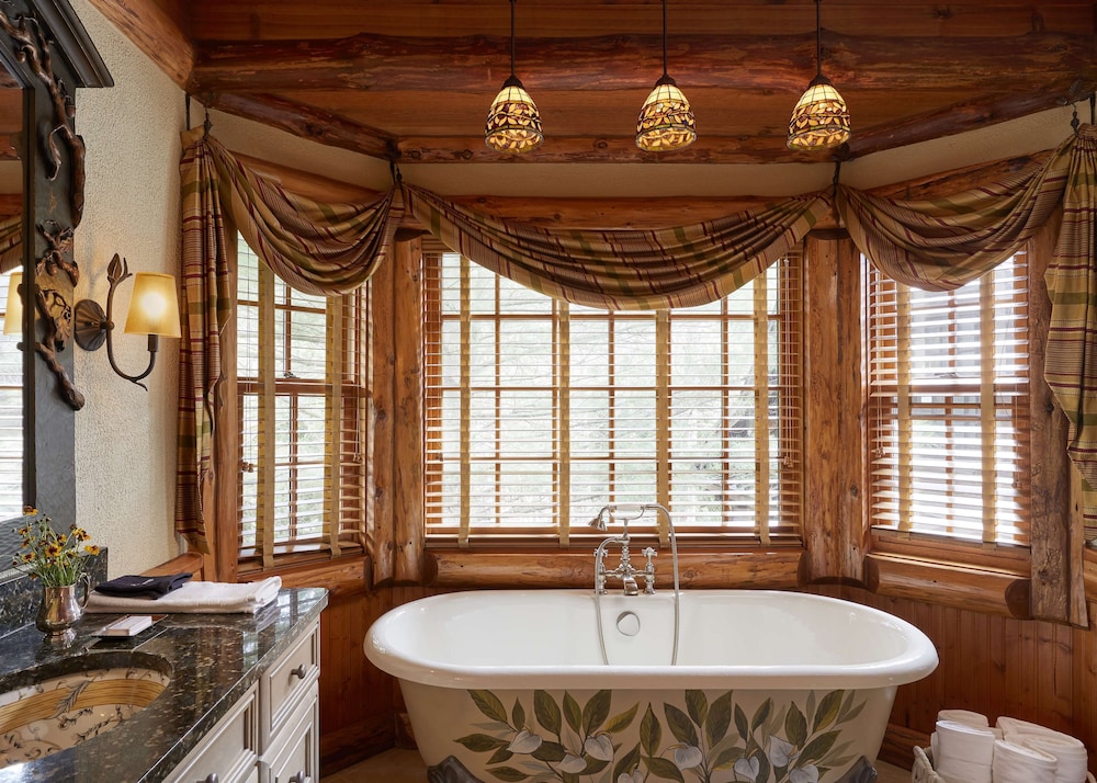 The Chatwal Lodge - Property Image 80