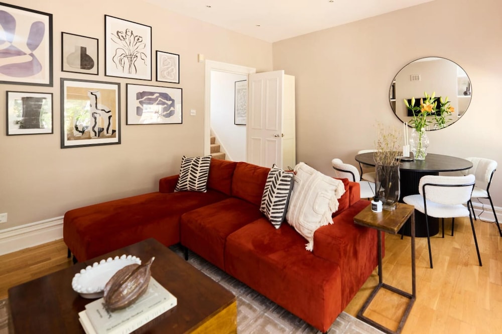 The Waterlow Park Wonder - Trendy 2bdr With Study Room and Patio