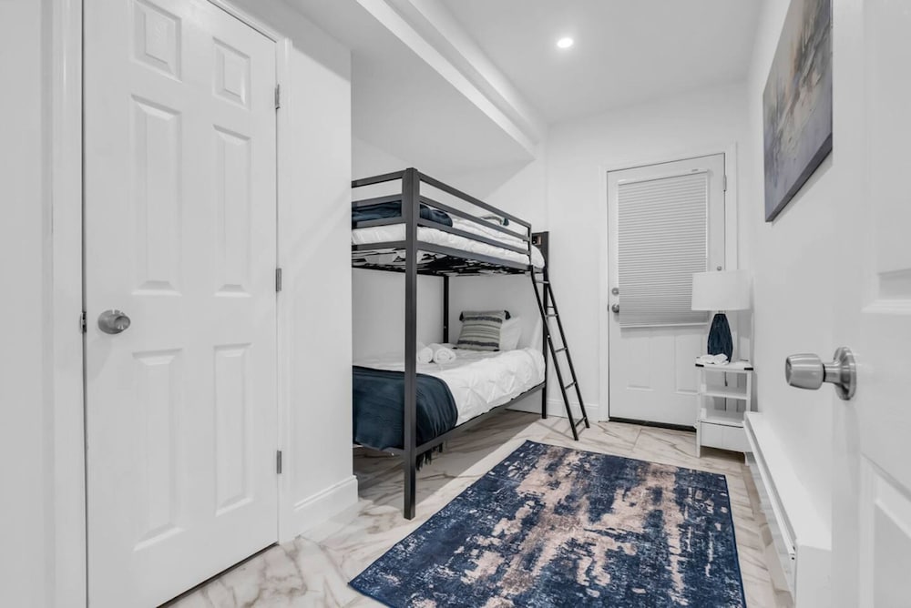 Budget-friendly Apt Near NYC Newark Airport Wifi