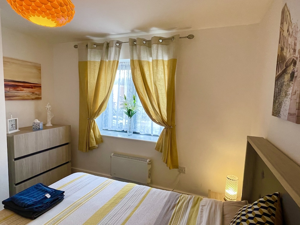 Grand Central Apartments, Centro