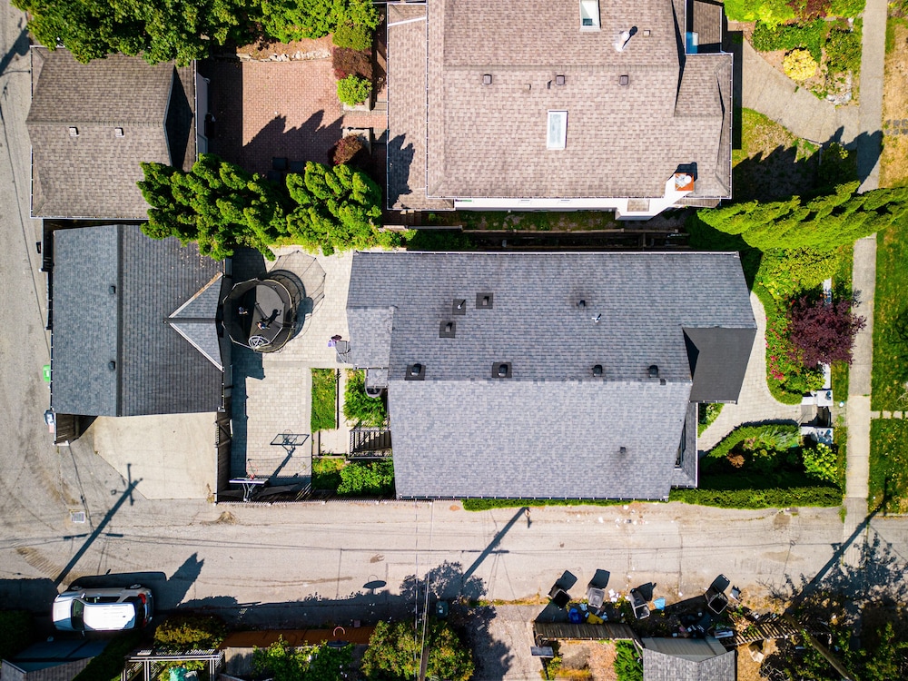 Elegant & Cozy Escape West Vancouver
