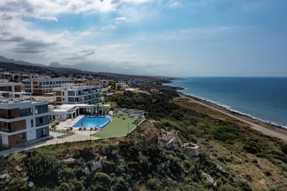 Caesar Cliff Resort