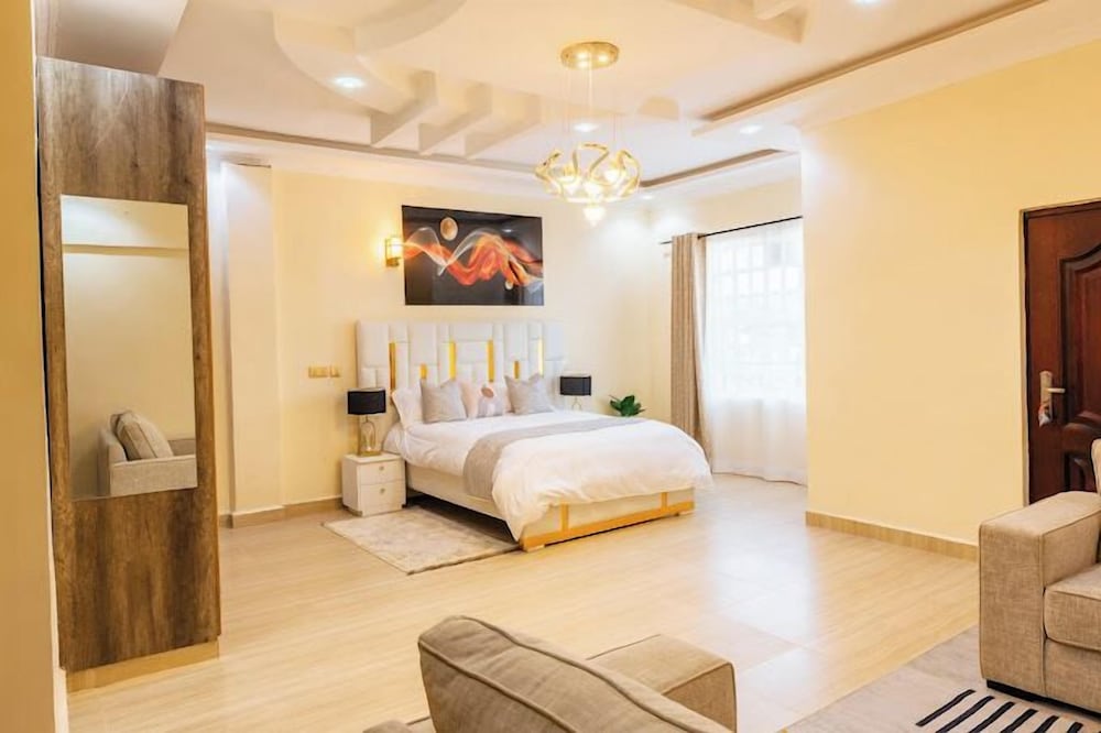 Lux Suites Golden View Manor Naivasha