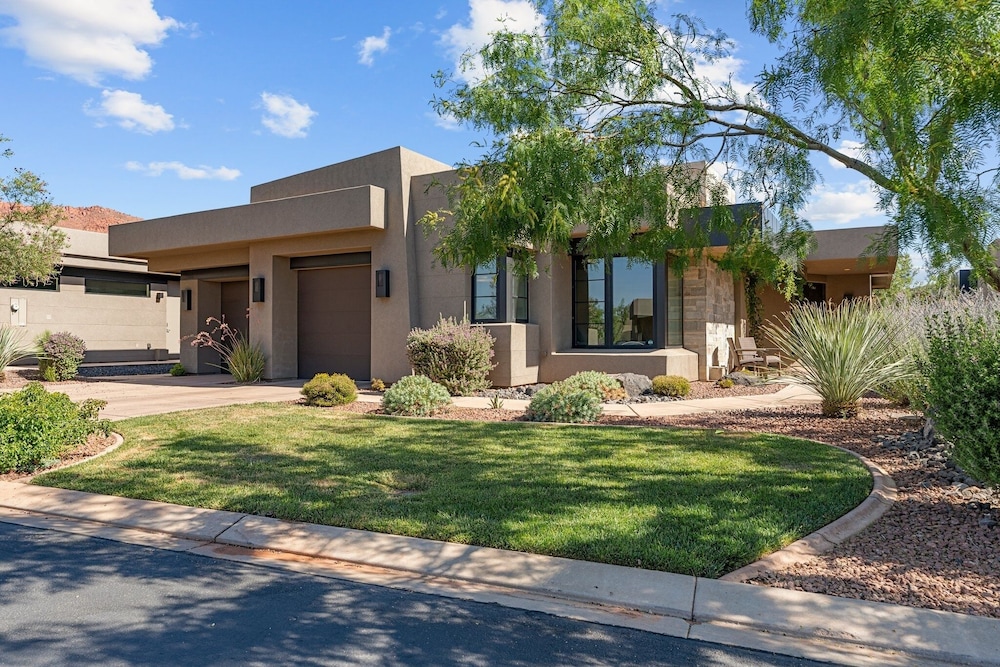 The Yucca Flower #11 3 Bedroom Home