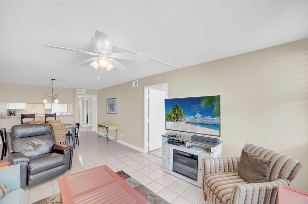 Gulf House 401