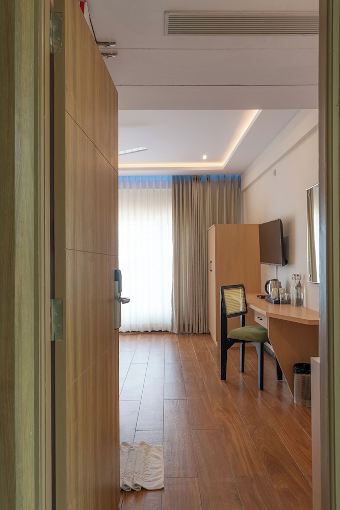 Serene Resort & Convention