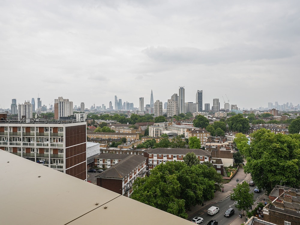 Central London Stay in Vauxhall With Balcony