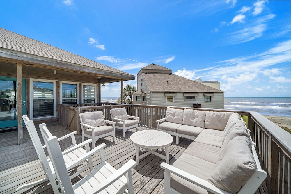 Maree by the Sea by Ryson Vacation Rentals