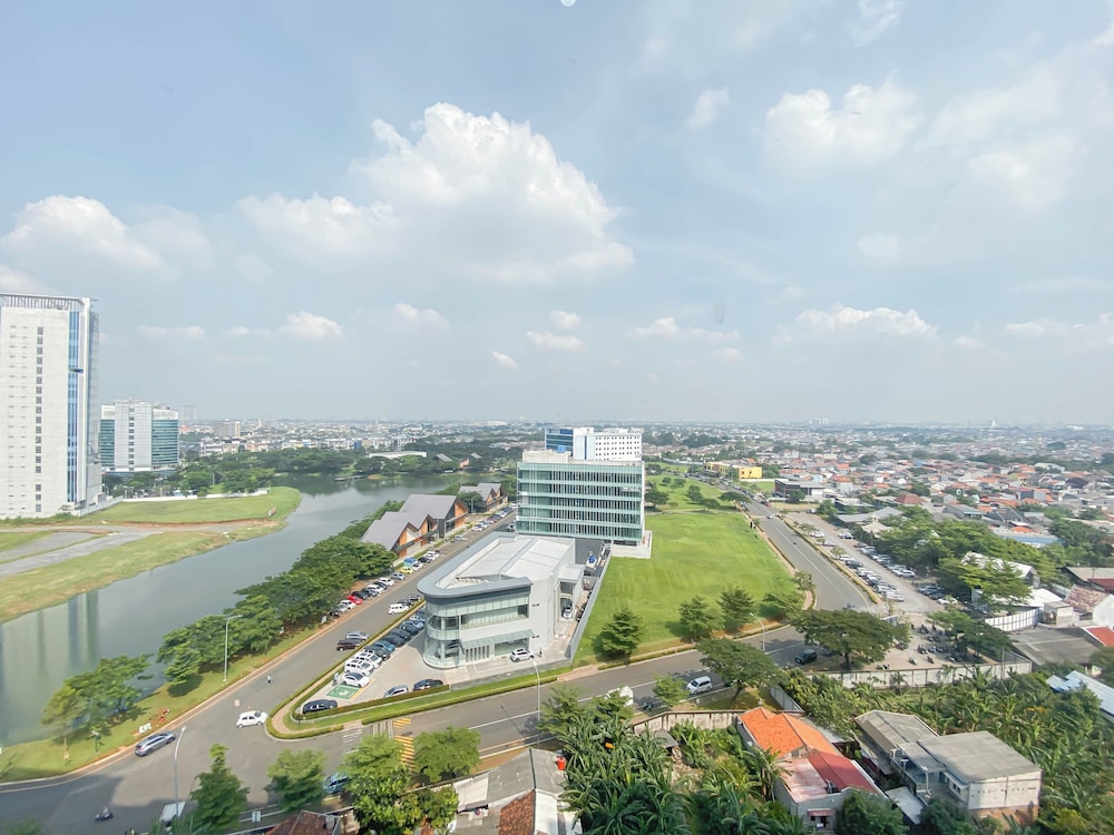 Good And Comfy 2Br At Springlake Summarecon Bekasi Apartment