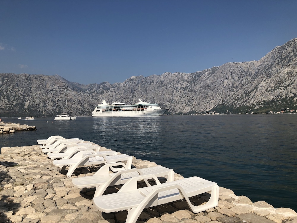 Villa Mariner