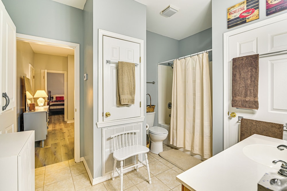 Hike & Fish: Family-friendly Louisville Home