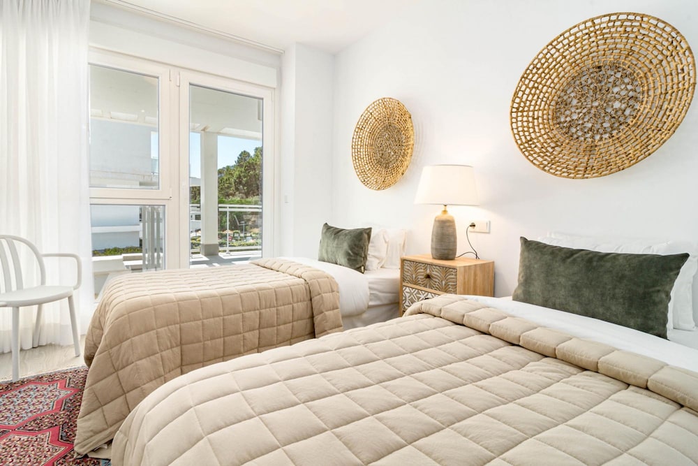 RI B2a- Relaxed Modern Flat in Benahavis