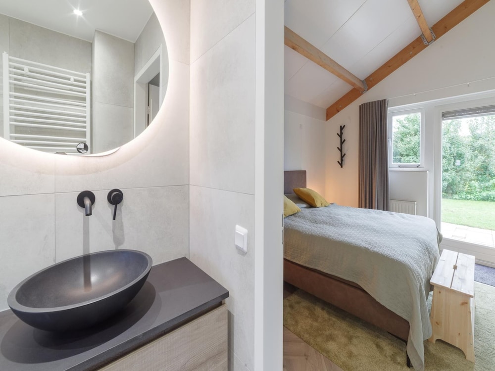 Holiday Home in Quiet Park With Garden