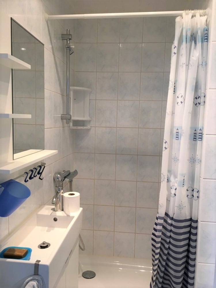 Apartment Near Zeedijk Beach Promenade