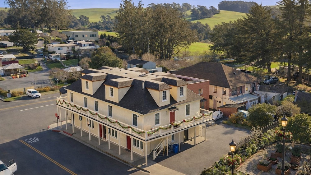 Tomales Hotel