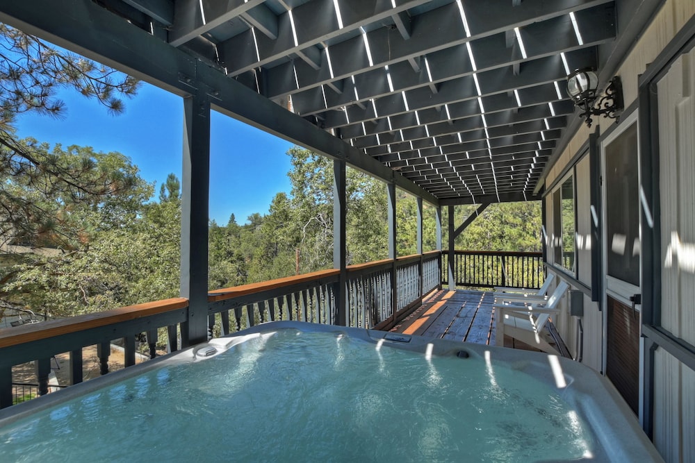 Casa Del Lago Spacious 4 Story Gated Home