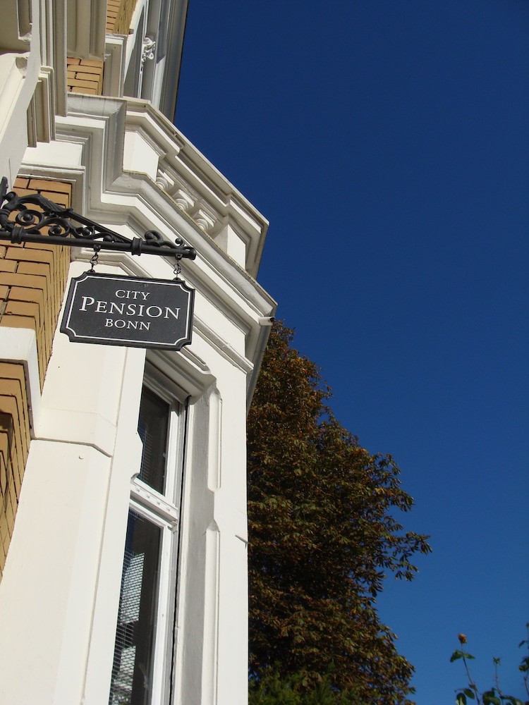 Bonn Vacations - Citypension Bonn - Property Image 1