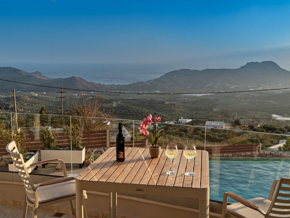 Villa in Mariou With Pool Near Plakias Beach