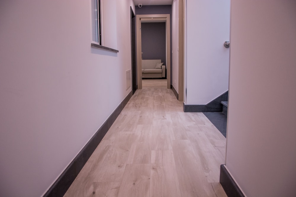 8 Room Hotel