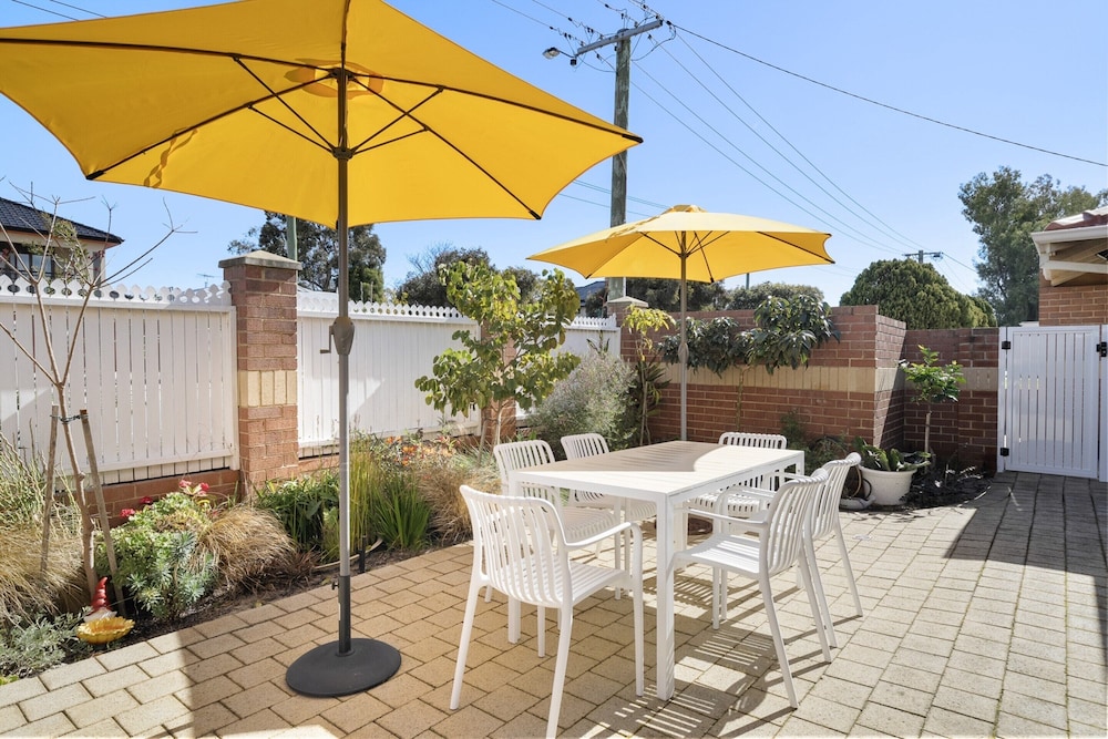 Bright Family Stay With Outdoor Space