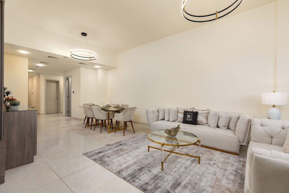Maison Privee - Chic & Eclectic Family Home w/ Park Vws in Meydan