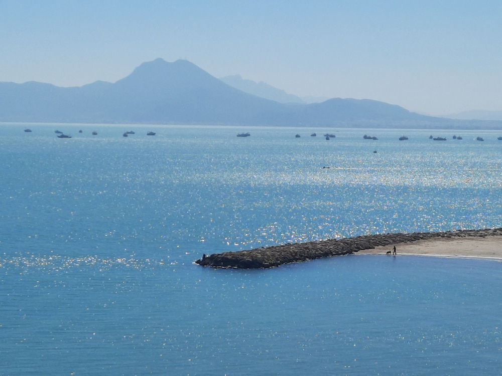 La Perle Bleue