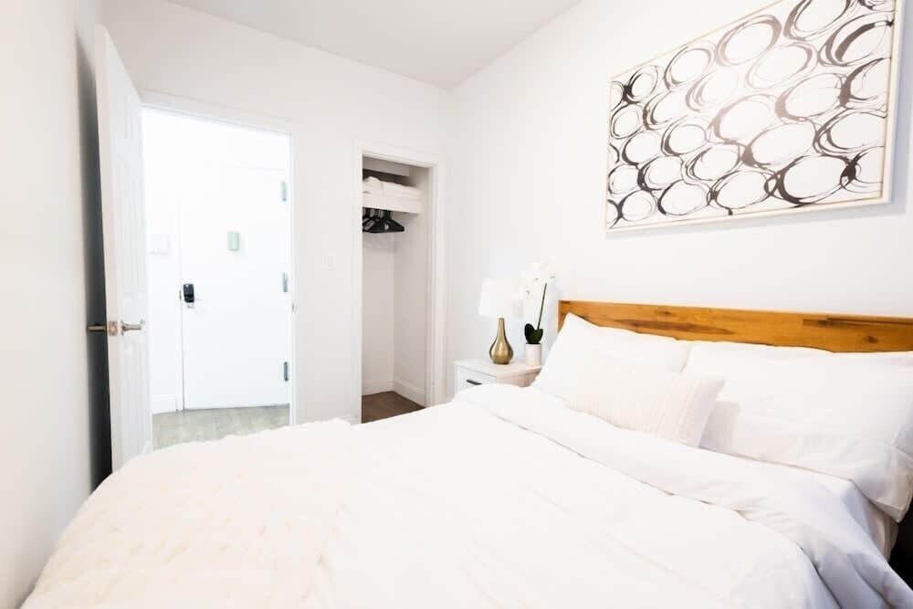 1435 UES Apartment