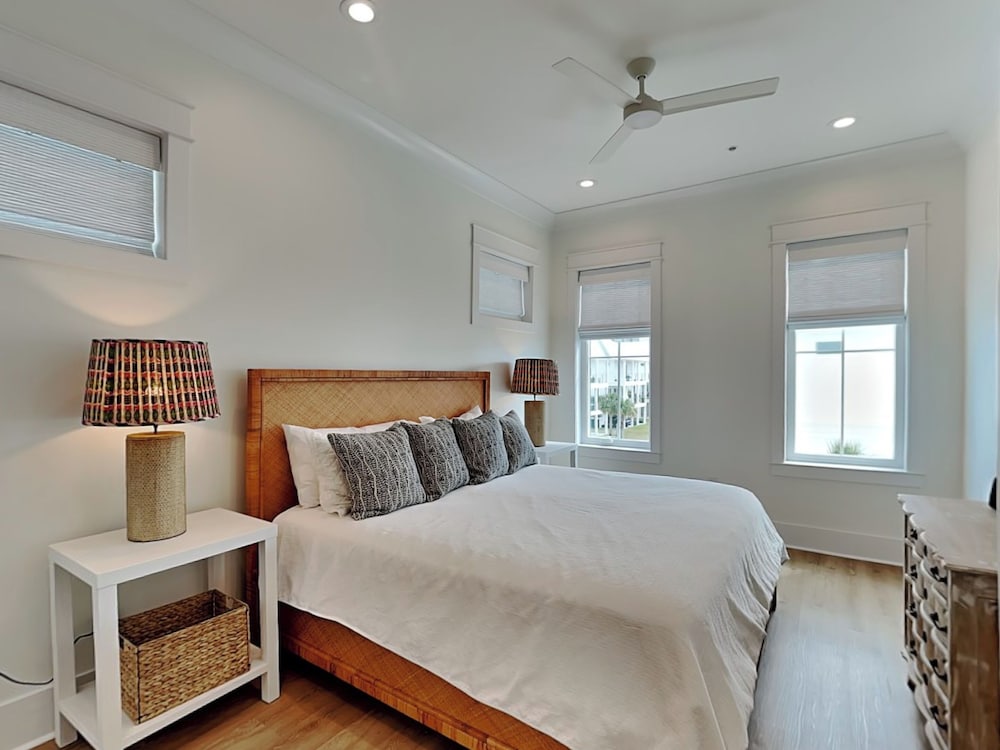 The Osprey #8 by Southern Vacation Rentals